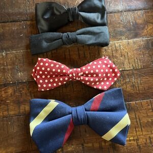 Lot Of 4‎ Vintage Clip On Bow Ties Wembley Beau Clip Delton